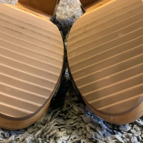 Dansko Oralee Black Leather Cut Out Sandals Strap Wood Heel Handcrafted, Size 41 - Picture 5 of 9